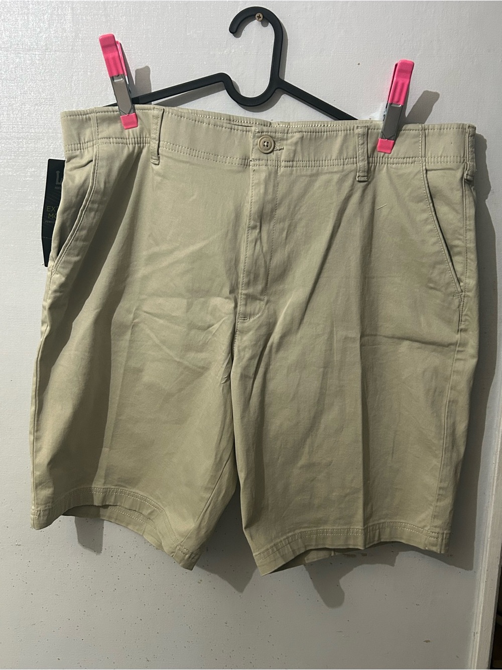 Lee Men's Light Khaki Flat-Front Shorts
